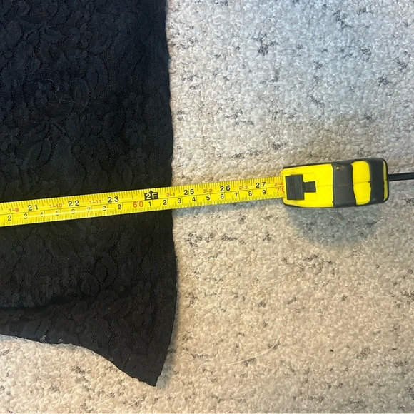 Guess  lace top corset look size S good used condition - Picture 7 of 7